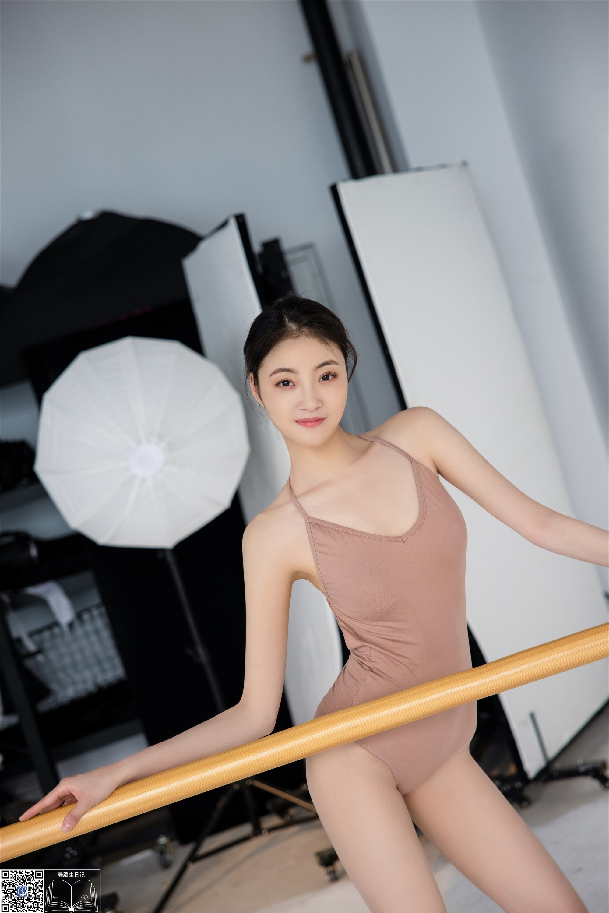 GALLI嘉丽 舞蹈生日记 001 - 毛毛